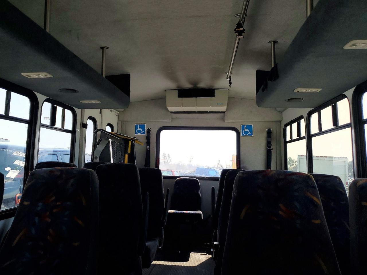 2011 Ford Econoline E350 Super Duty Van