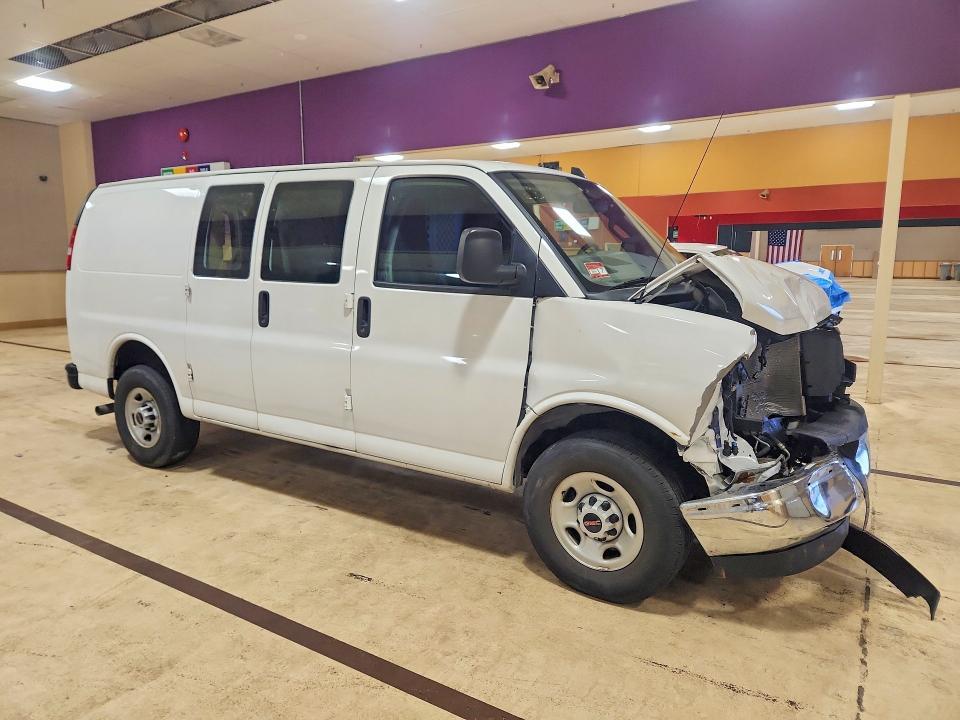 2021 GMC Savana G2500 Delivery van