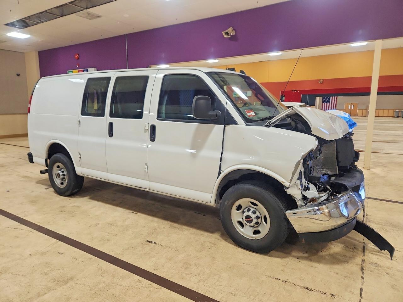 2021 GMC Savana G2500 Delivery van