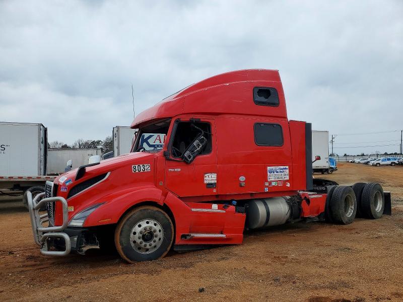 2022 Volvo VNL Semi Truck