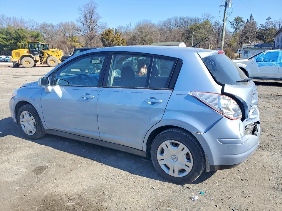 2011 Nissan Versa 1.8 s