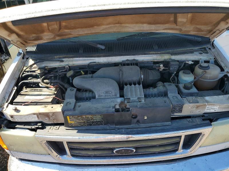 2004 Ford 2004 Thor Chateau Sport 29A