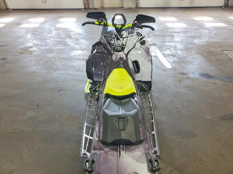 2023 Skidoo Summit Expert 165 tu