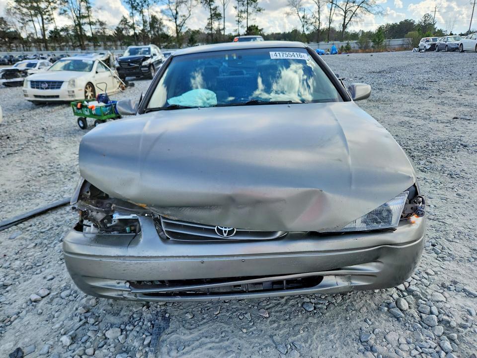 1999 Toyota Camry le V6