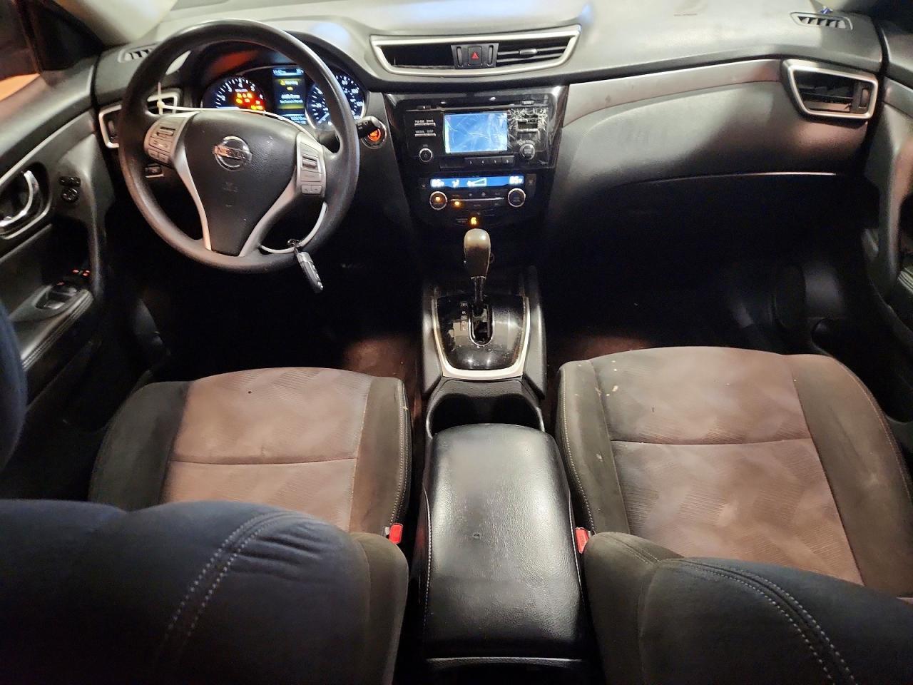 2015 Nissan Rogue sv