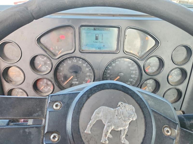 2017 Mack CXU612 Semi Truck