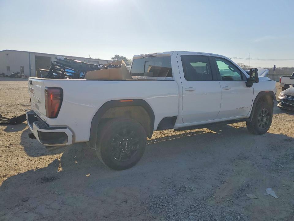 2026 GMC Sierra K2500 AT4
