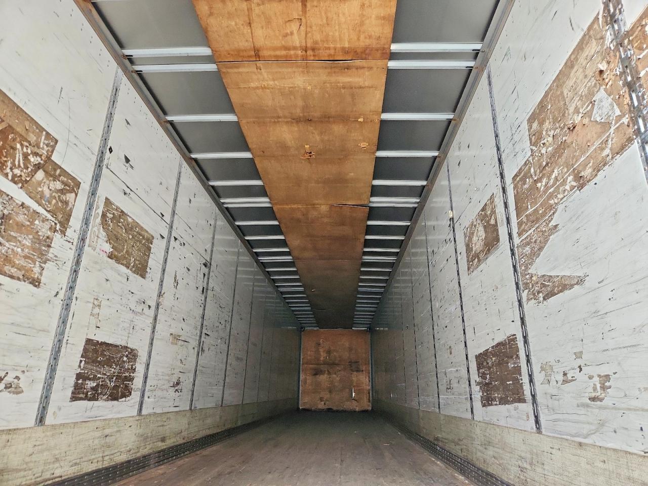 2009 Vanguard DRY Van Trailer