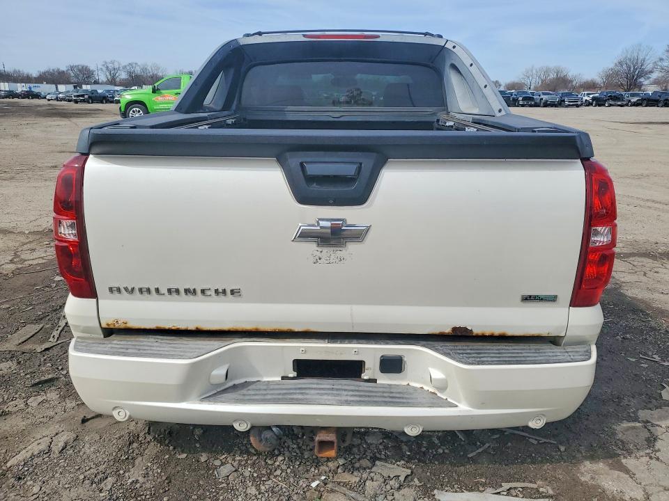 2011 Chevrolet Avalanche LTZ