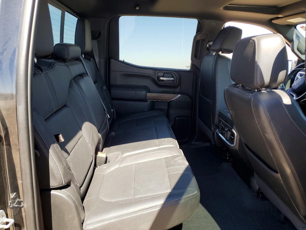 2021 Chevrolet Silverado K1500 High Country