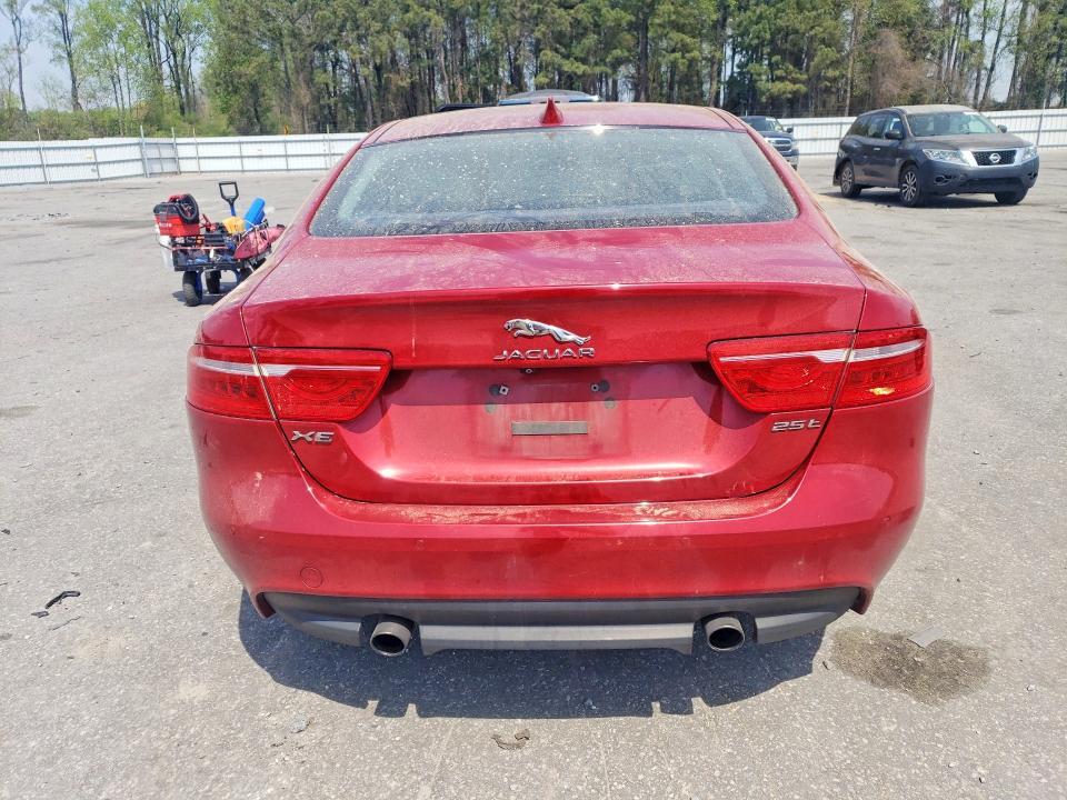 2017 Jaguar Xe Prestige