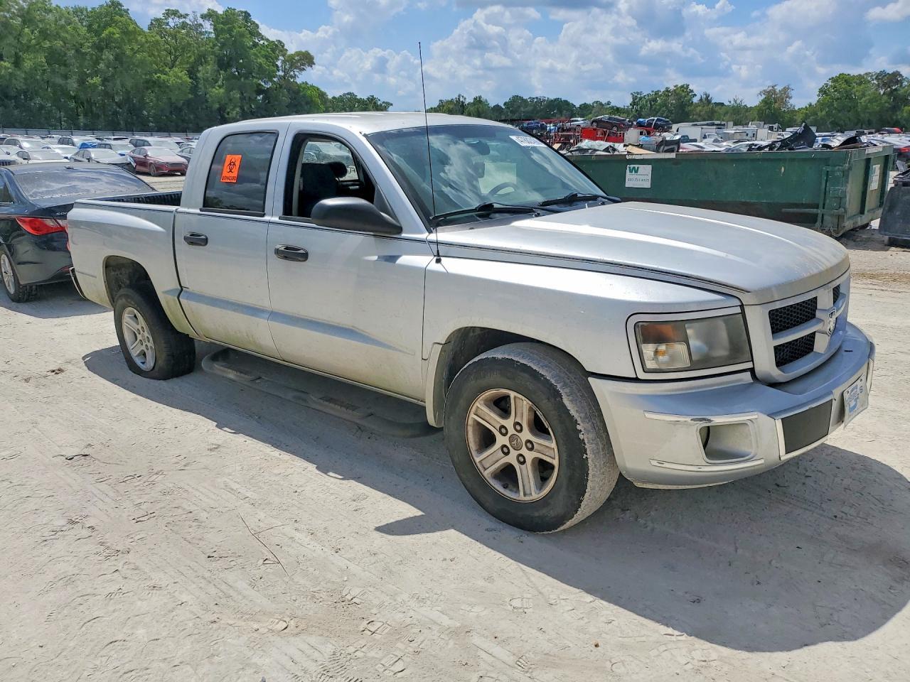 2011 Dodge Dakota SLT