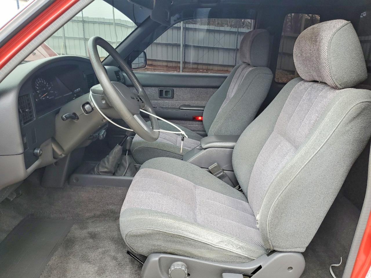 1989 Toyota Pickup SR5 V6