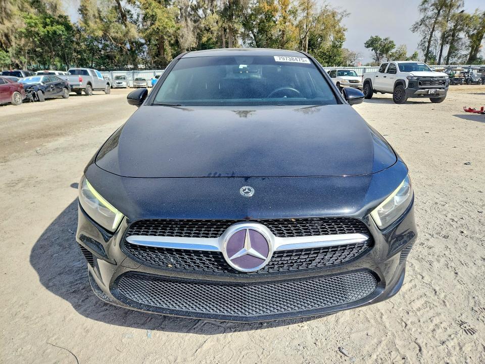 2019 Mercedes-Benz A 220