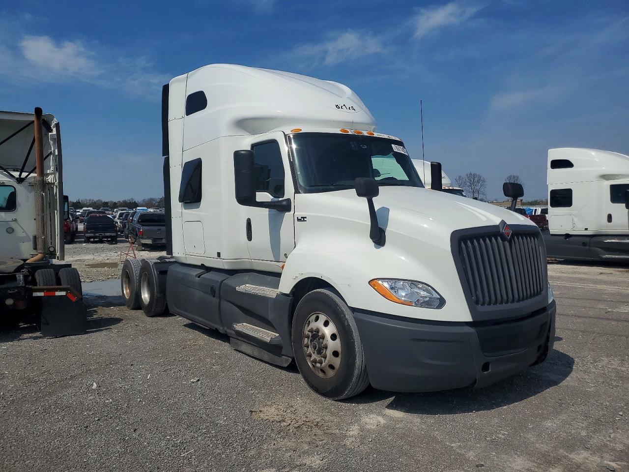 2022 International LT625-Semi Truck