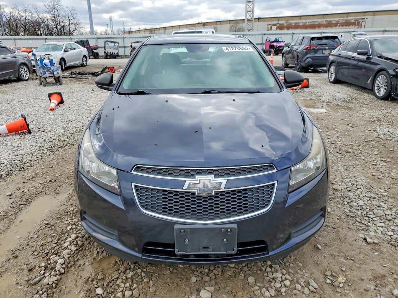 2014 Chev Cruze ls