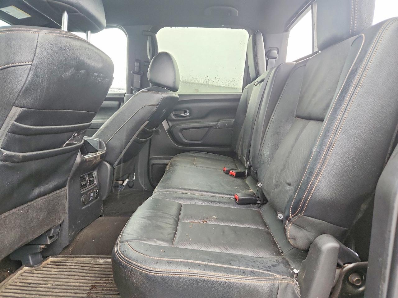 2019 Nissan Titan SL