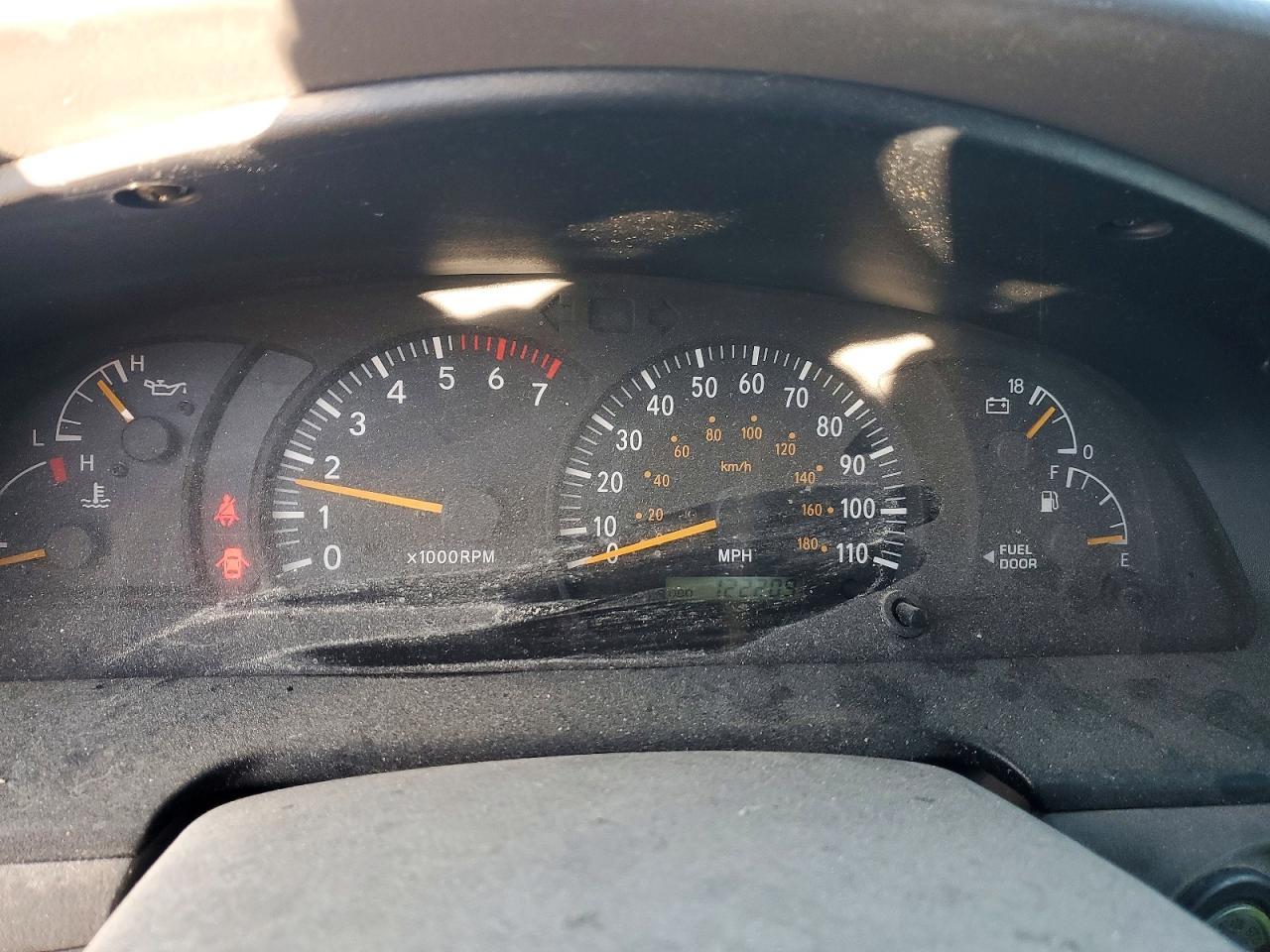 2004 Toyota Tundra SR5