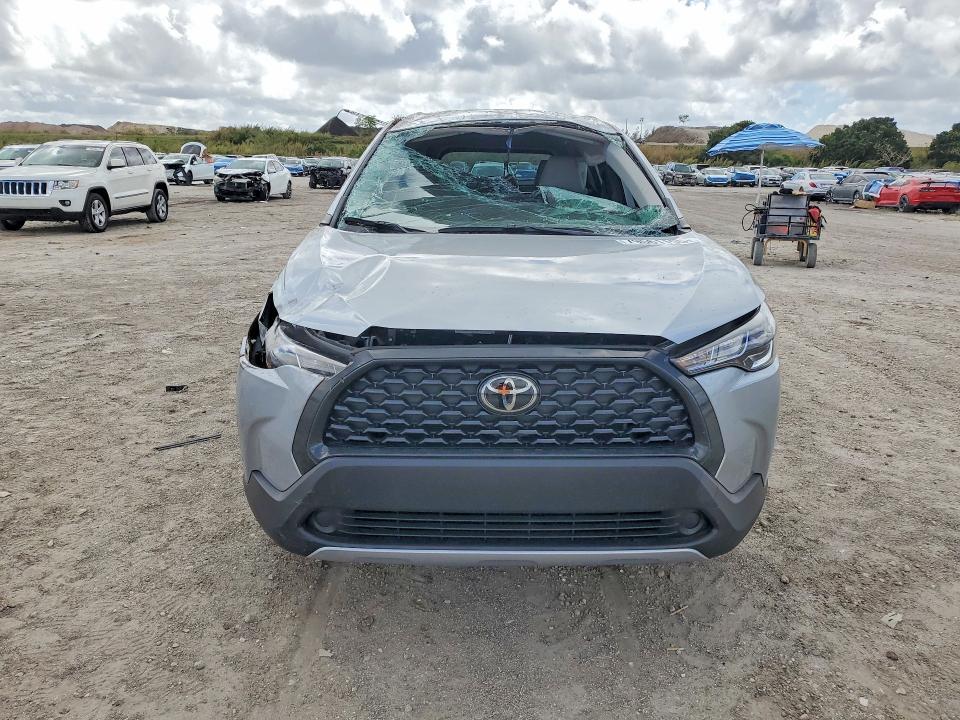 2024 Toyota Corolla Cross l