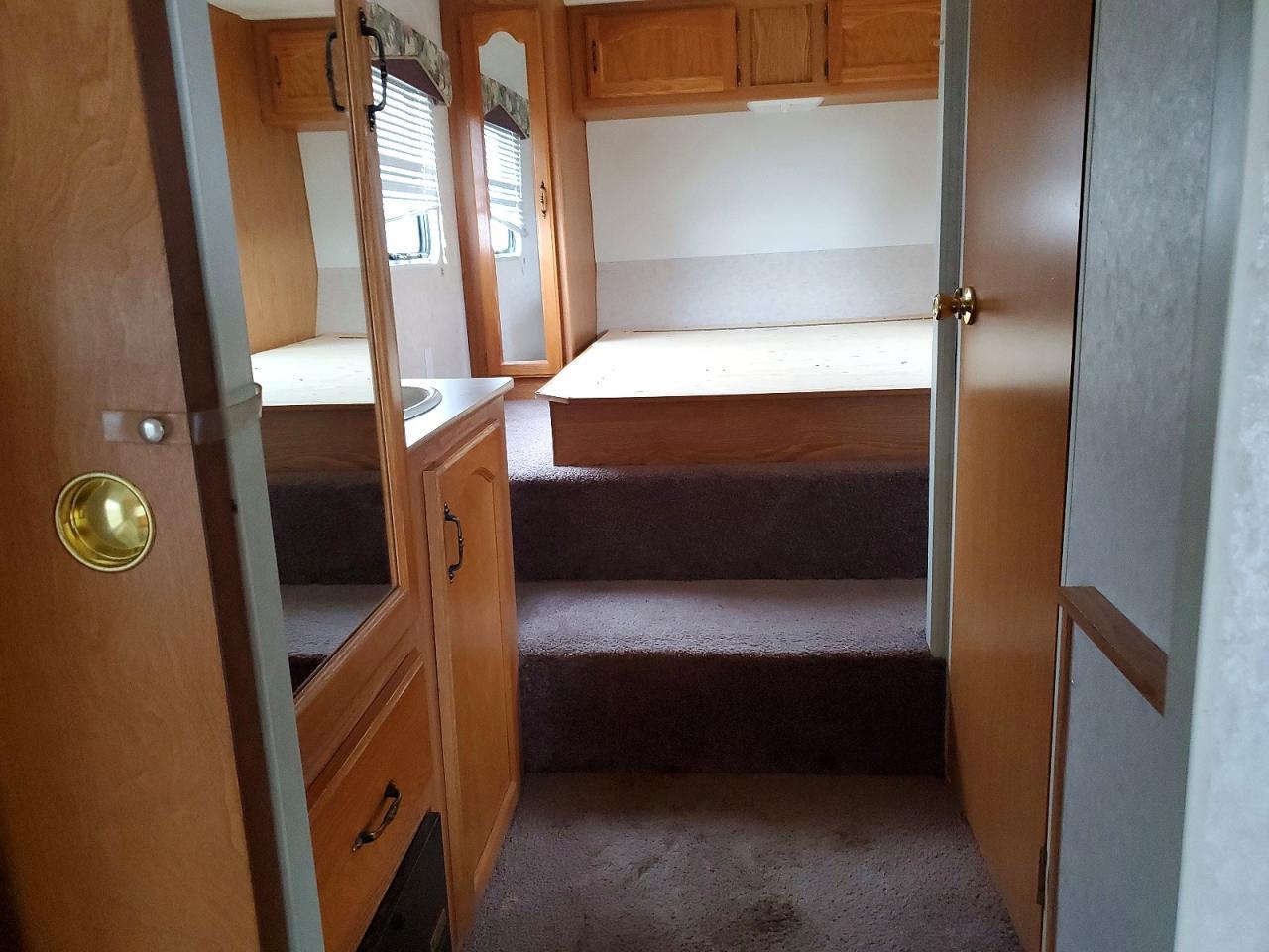 2003 Sportsmen Ultra Lite Camper