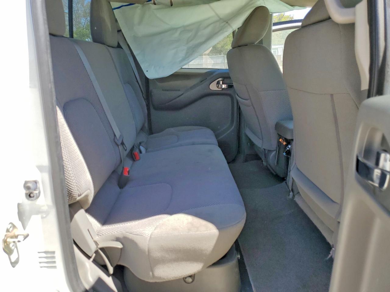 2018 Nissan Frontier SV