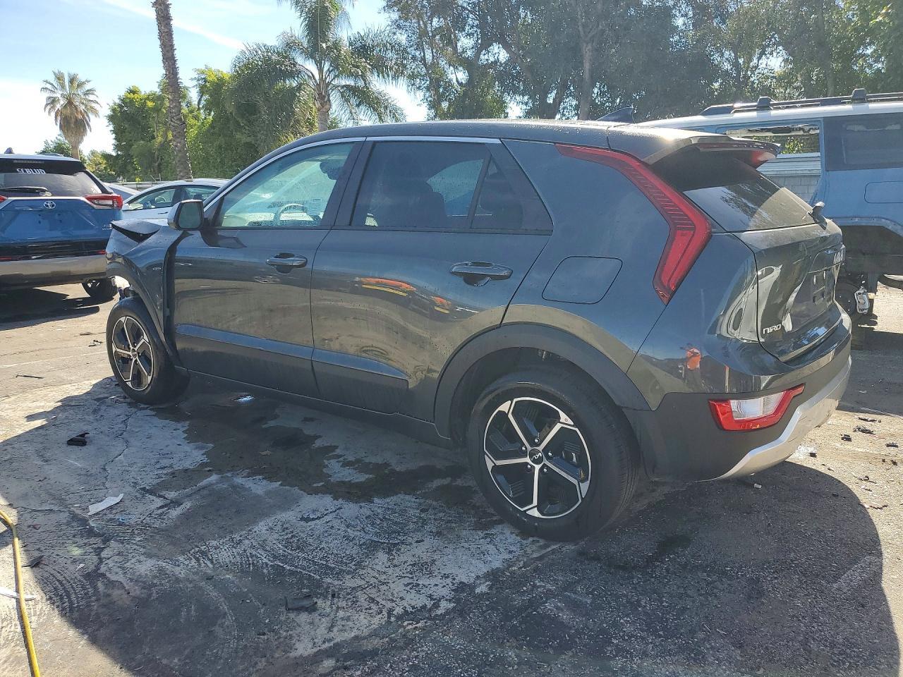 2026 KIA Niro lx