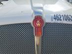 2016 Kenworth T330 Semi Truck