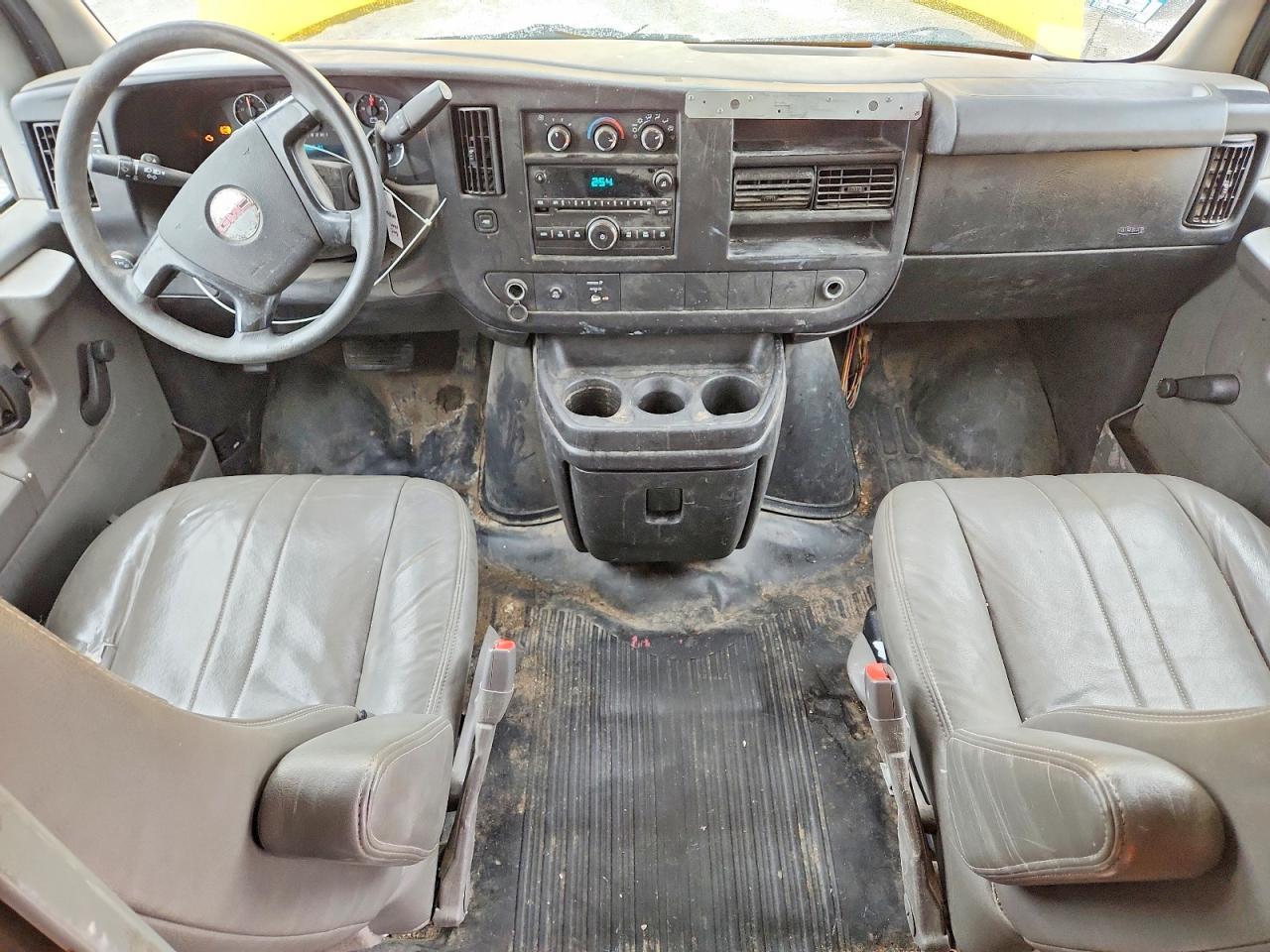 2011 GMC Savana G2500