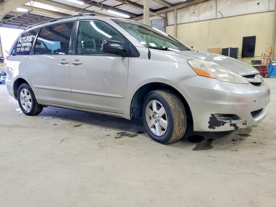 2008 Toyota Sienna le 7-passenger