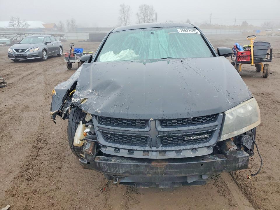 2012 Dodge Avenger r