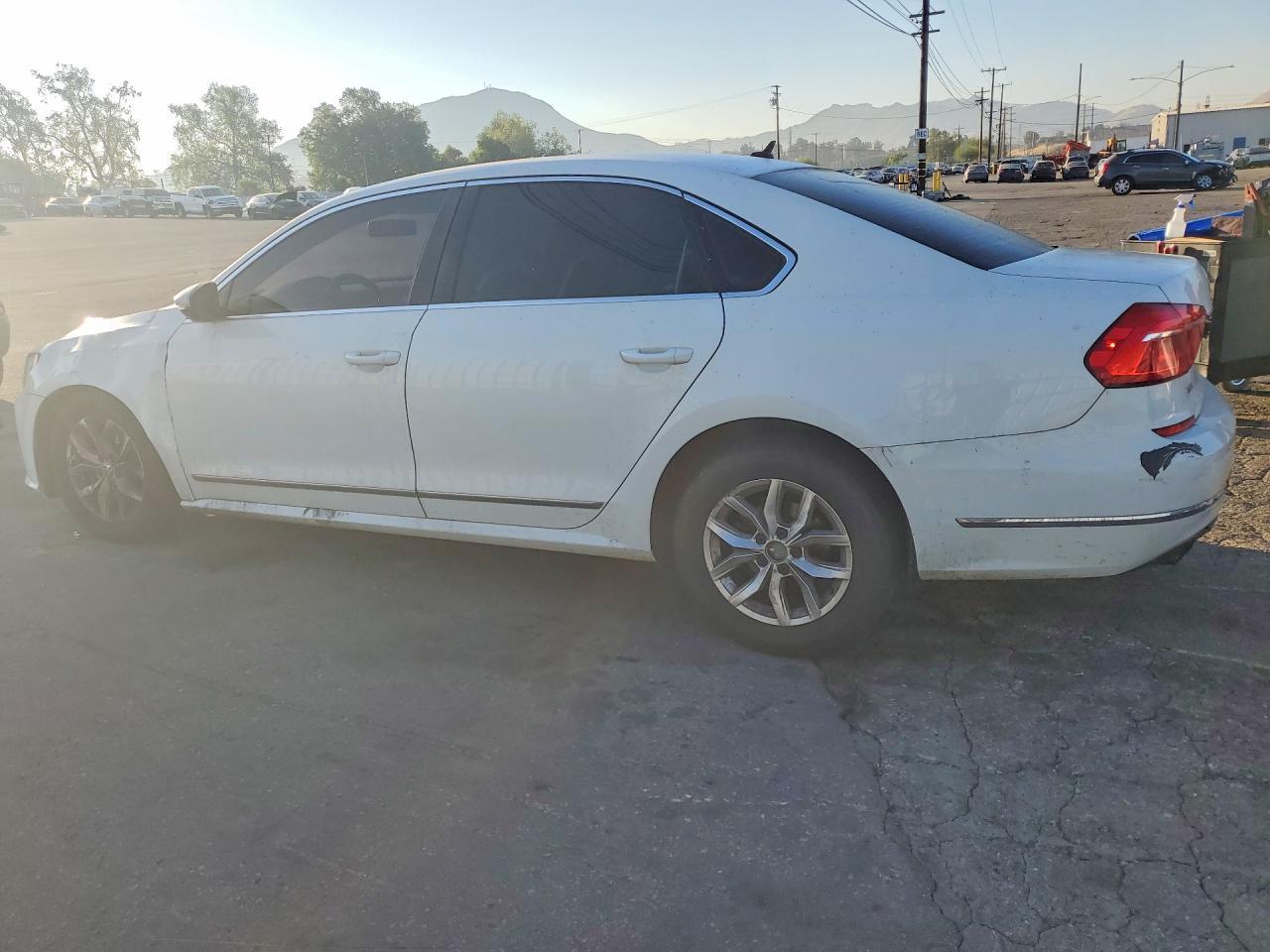 2016 Volkswagen Passat s