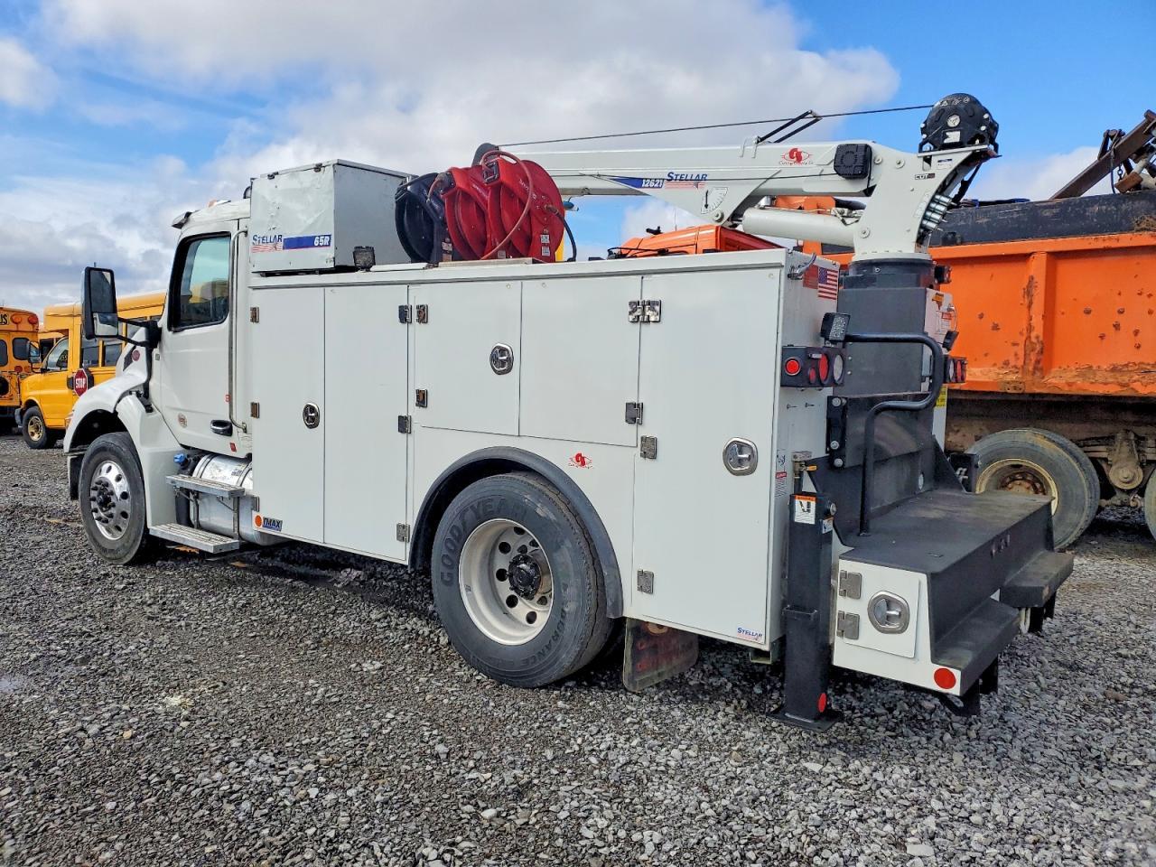2025 Peterbilt 536 Utility / Service Truck