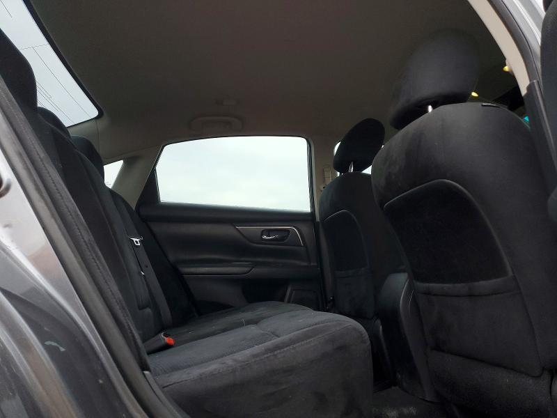 2015 Niss Altima 2.5 s 4DR