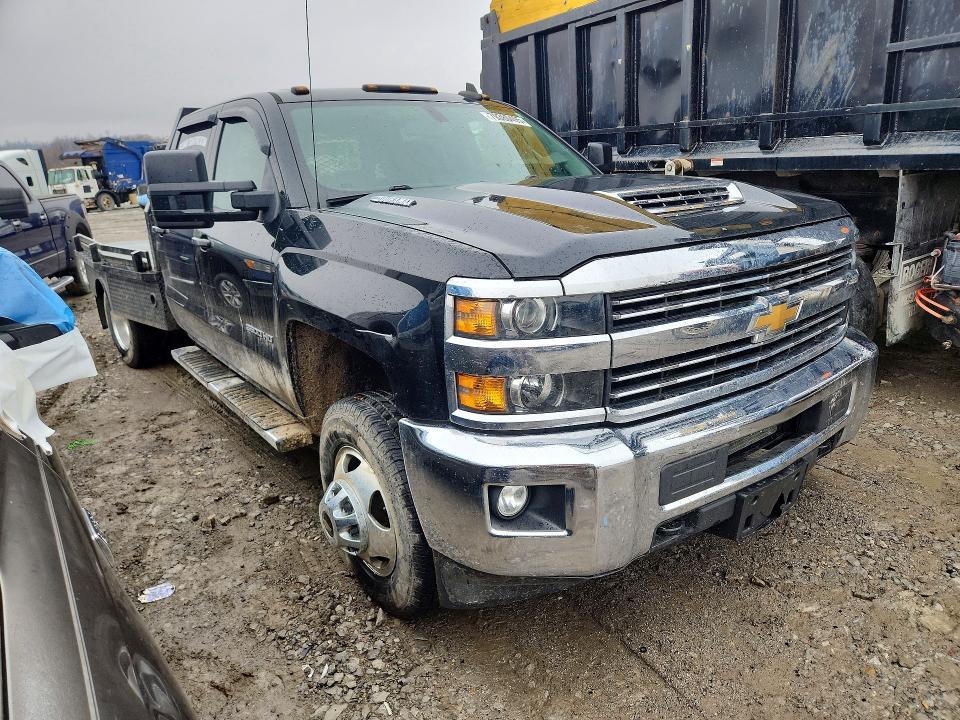 2017 Chevrolet Silverado K3500 lt