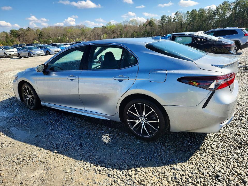 2022 Toyota Camry se