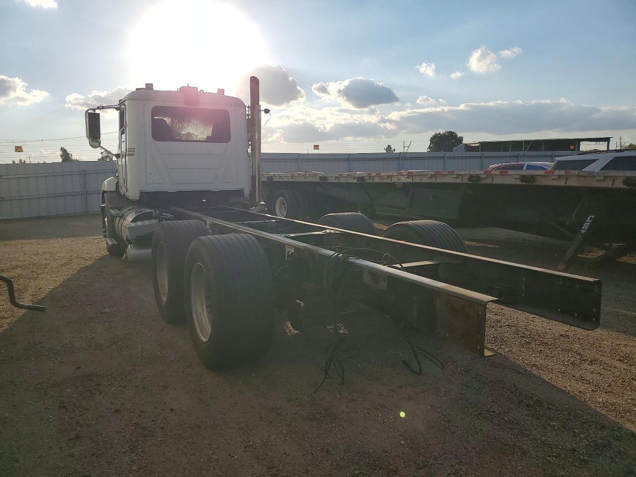2018 Mack CXU613 Truck Cab AND Chassis