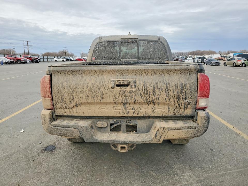 2016 Toyota Tacoma TRD Sport