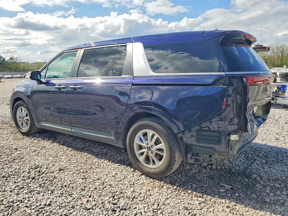 2022 KIA Carnival lx