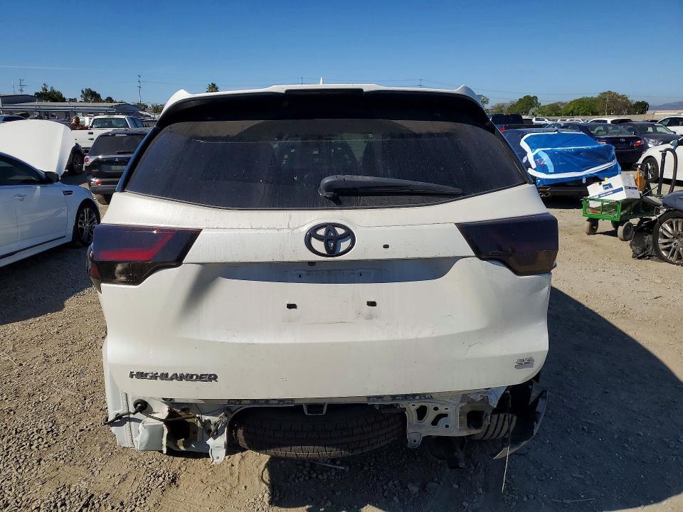2019 Toyota Highlander se