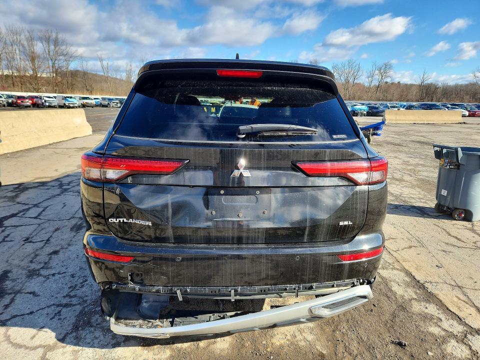 2022 Mitsubishi Outlander sel