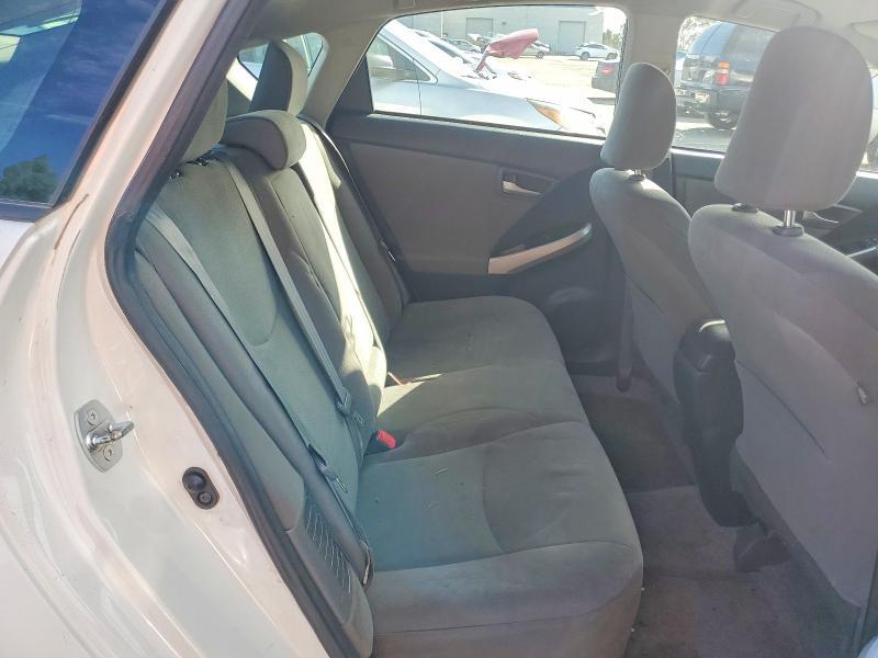 2014 Toyota Prius two