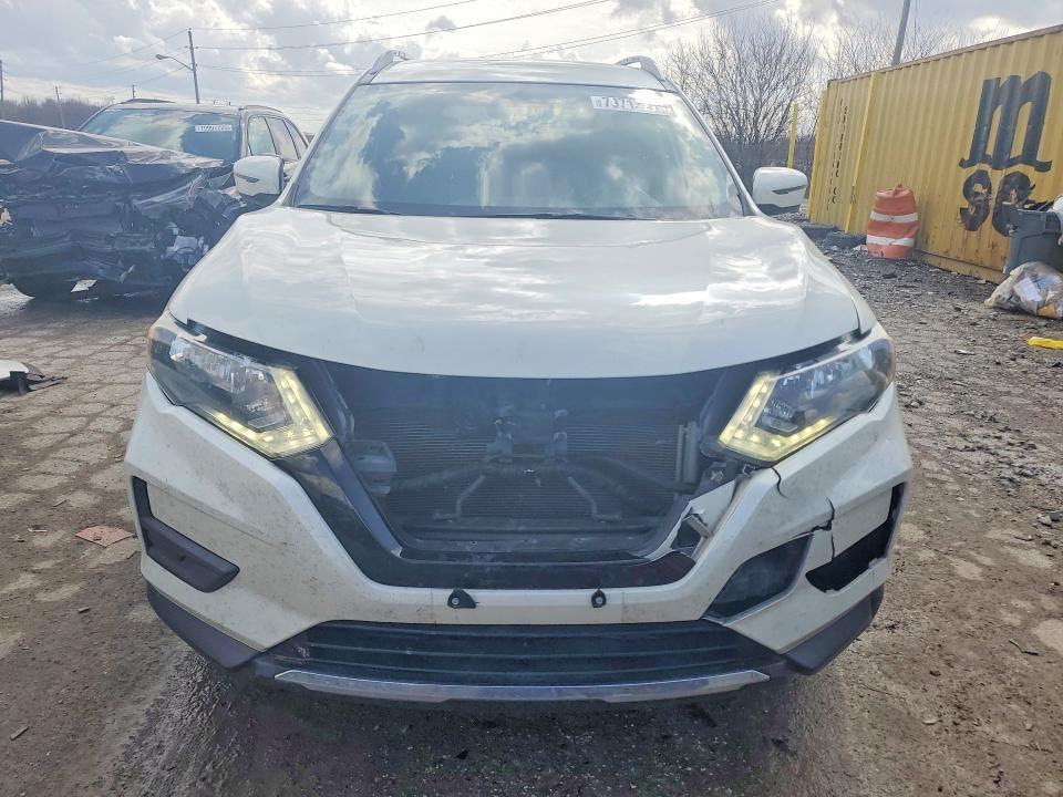 2018 Nissan Rogue sv