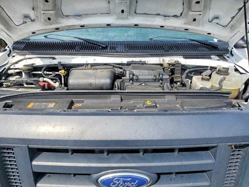 2022 Ford E350 BOX Truck