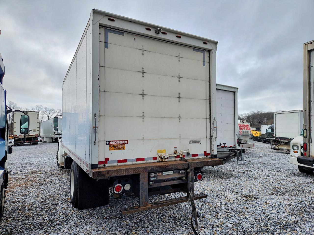 2015 Freightliner M2 106 MED-Semi Truck