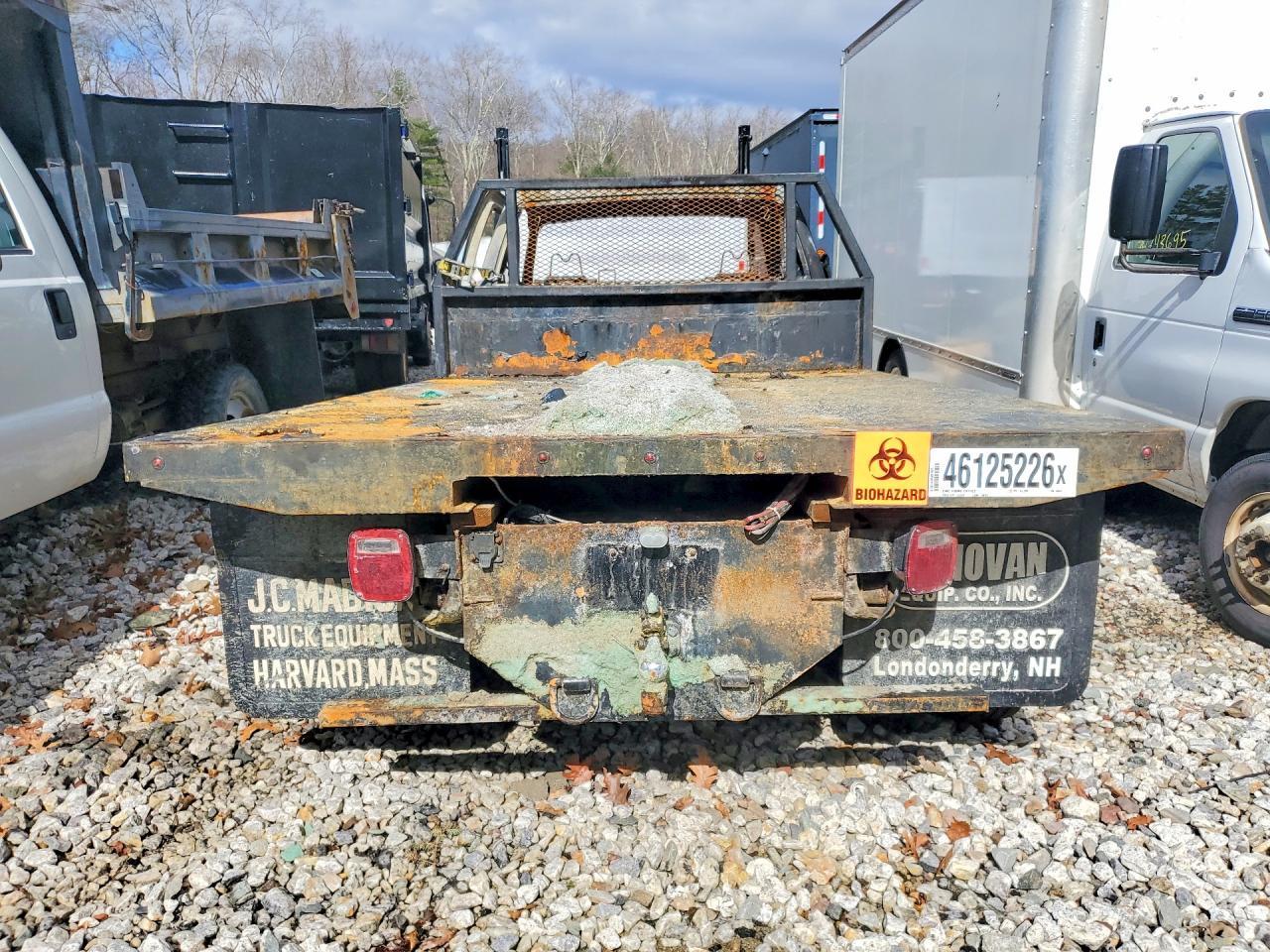 2008 Chevrolet Silverado Flatbed Truck
