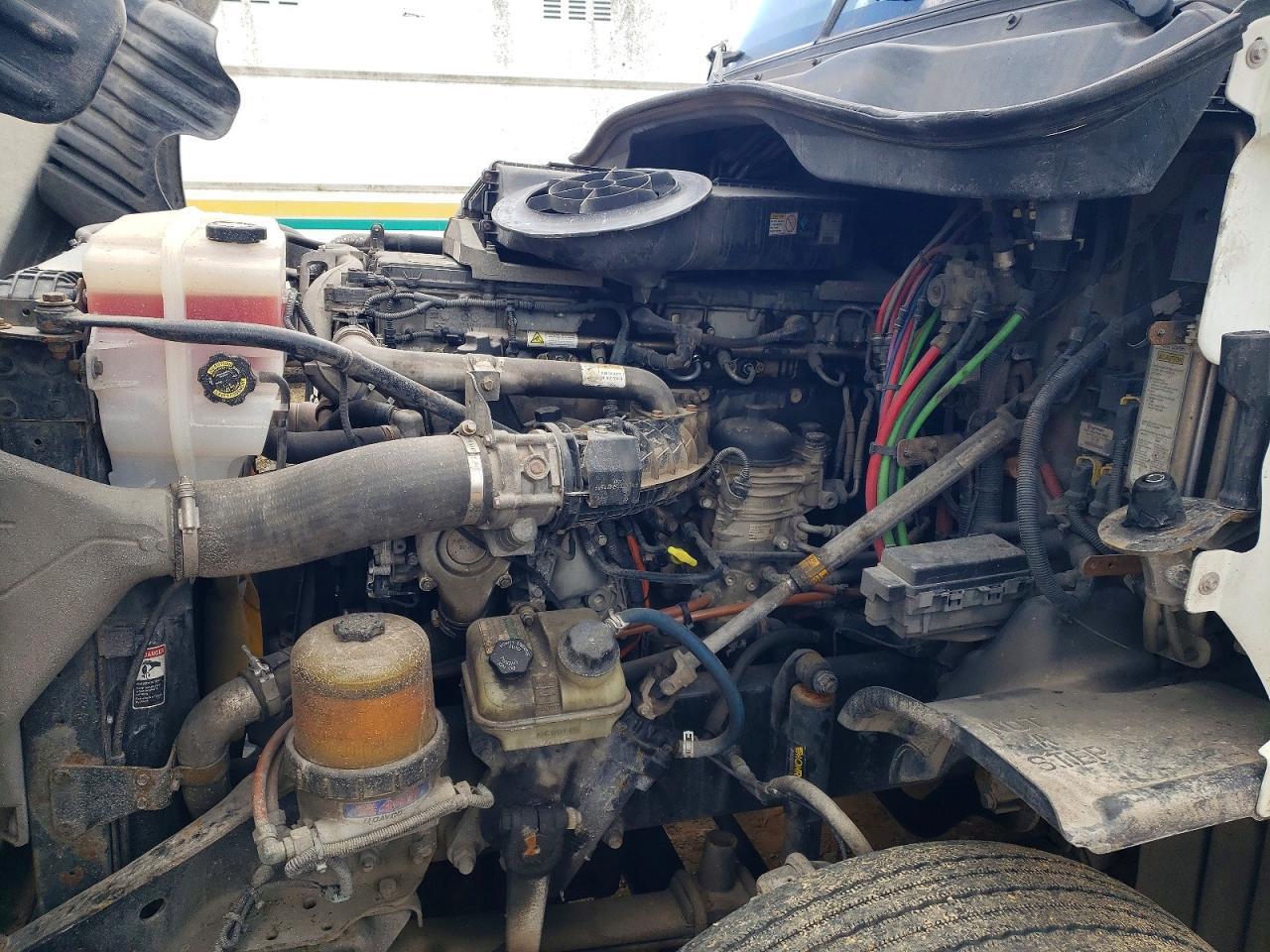 2016 Freigliner 2016 Freightliner Cascadia 125 Semi Truck