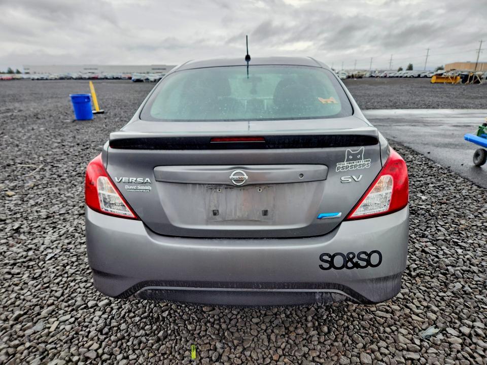 2016 Nissan Versa 1.6 sv