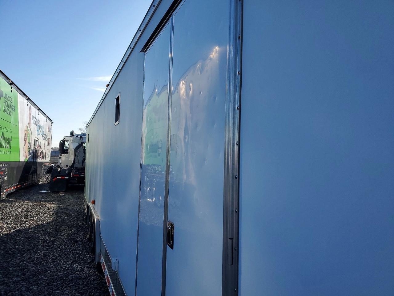 2010 Foresriver 2010 Carg Omate Enclosed Trail