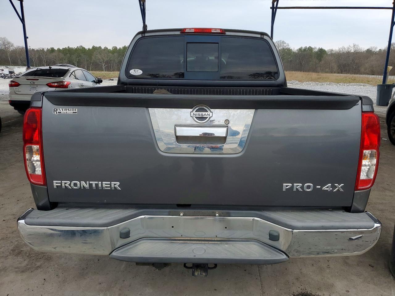 2016 Nissan Frontier SV