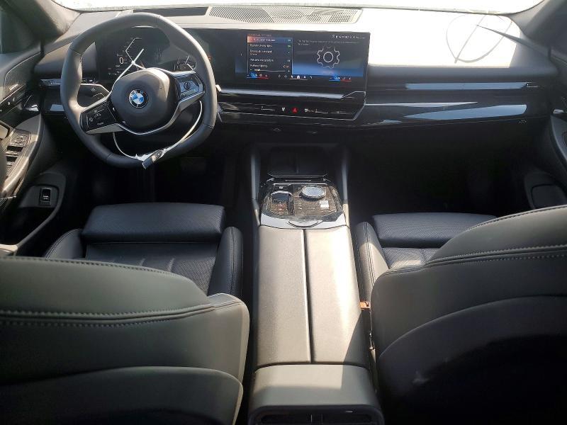 2024 BMW 530 xi
